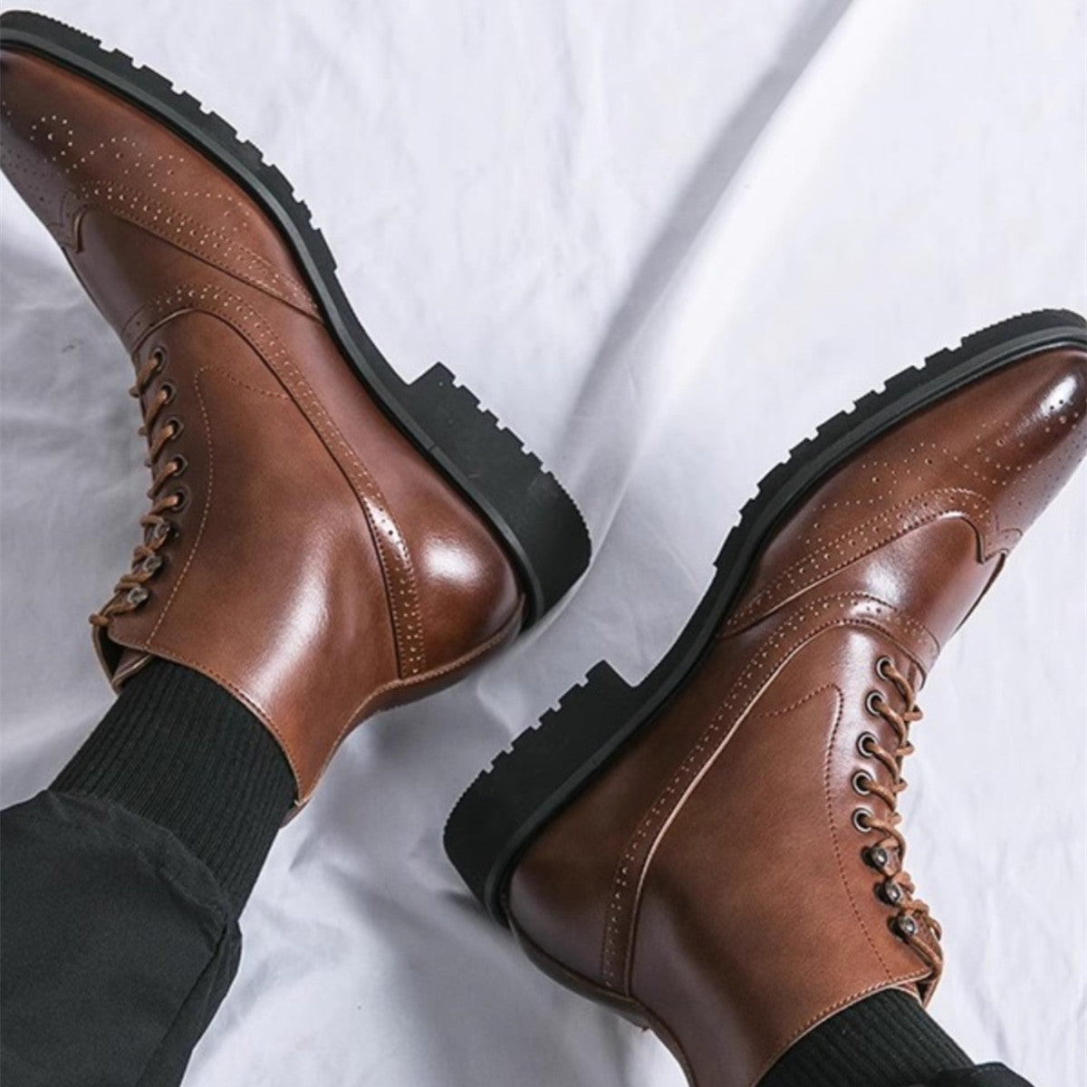 Mens Thick Sole Mid Top boots